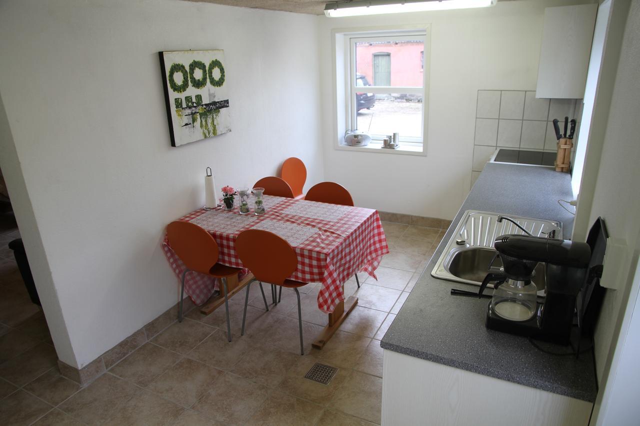 Hukaergaard Bed & Breakfast Ostbirk Екстериор снимка